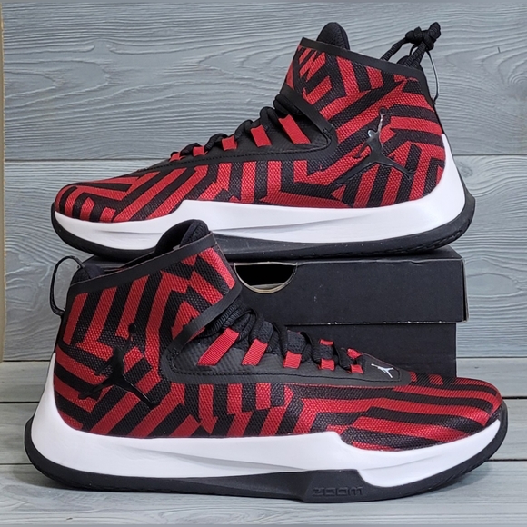 🏀 Jordan Fly Unlimited PFX - Size 9 - Basketball Shoes - Gym Red-Gym Black Nike - Picture 3 of 16